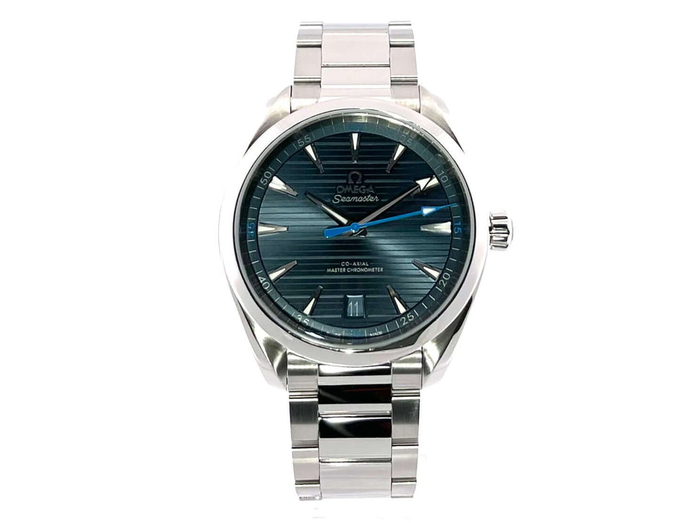 Omega Seamaster Aqua Terra Master Chronometer mit blauem Zifferblatt und poliertem Edelstahlgehäuse und -band.
