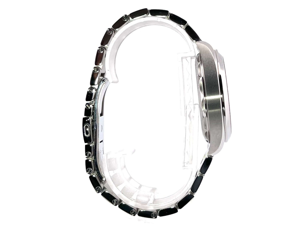 Seitenansicht der Omega Seamaster Aqua Terra Master Chronometer 220.10.41.21.06.001 mit poliertem Edelstahlgehäuse und -armband