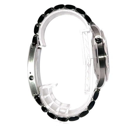 Omega Seamaster 300M Diver 41 Ref. 2264.50.00 Edelstahlgehäuse 41 mm Seitenansicht auf weißem Hintergrund