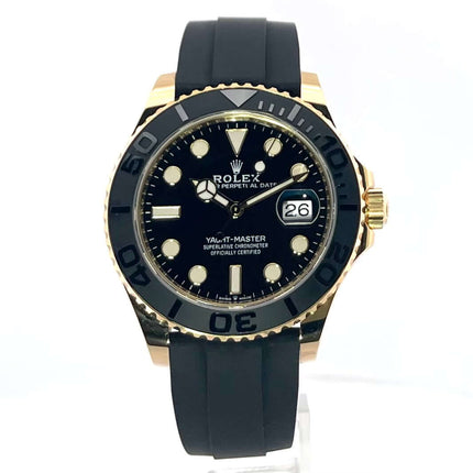 Rolex Yacht-Master 42 Gelbgold 226658 mit schwarzem Zifferblatt und Kautschukband, Jahr 2022