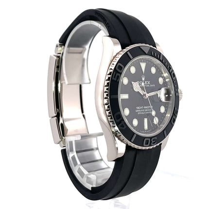 Rolex Yacht-Master 42 Weißgold 226659, 18 kt Weißgold Gehäuse, Keramik Lünette, schwarzes Zifferblatt, Oyster Kautschukband.