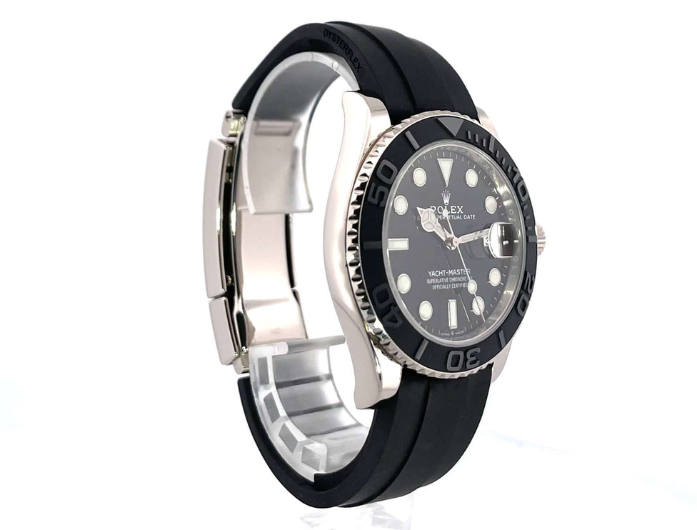 Rolex Yacht-Master 42 Weißgold 226659, 18 kt Weißgold Gehäuse, Keramik Lünette, schwarzes Zifferblatt, Oyster Kautschukband.