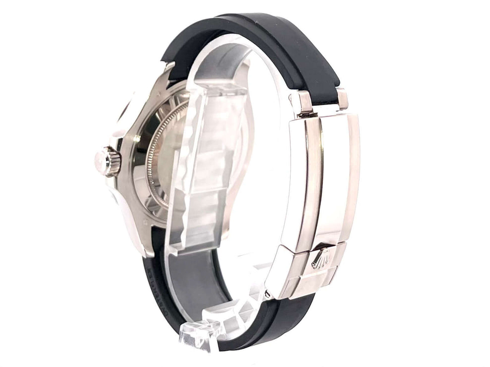 Rückseite des Rolex Yacht-Master 42 Weißgold 226659 mit Oyster Kautschukband und Sicherheitsfaltschließe