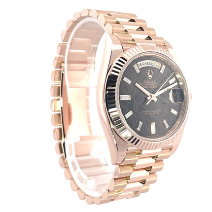 Rolex Day-Date 40 Everose-Gold 228235 Eisenkiesel-Diamant, 18 kt Everose-Goldgehäuse und Armband, Datum bei 3 Uhr, Chronometer.