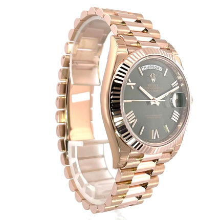 Rolex Day-Date 40 Everose-Gold 228235, olivgrünes Zifferblatt mit römischen Ziffern, Präsident Armband, luxuriöse Herrenuhr