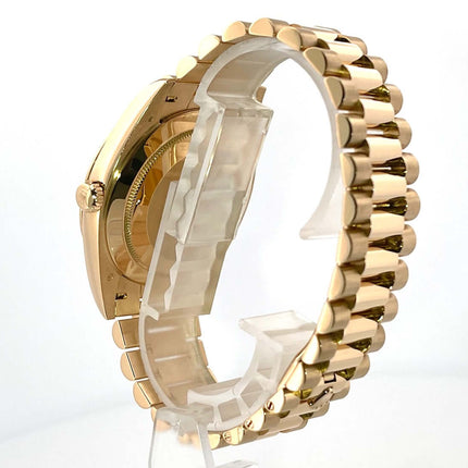 228238-schwarz-2019-130-6