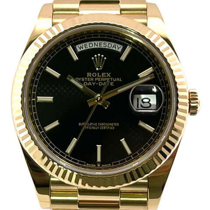 228238-schwarz-2019-130