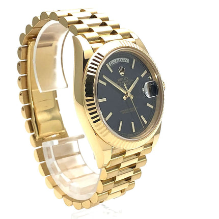 228238-schwarz-2019-170-2