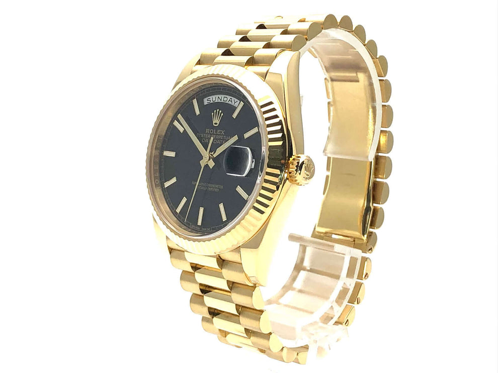 228238-schwarz-2019-170-3