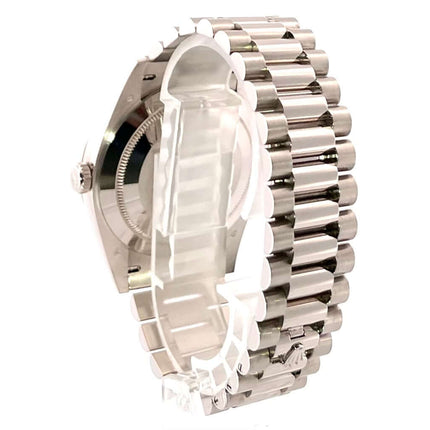 Rolex Day-Date 40 Weißgold 228239 Rückansicht des polierten Präsident Armbands aus 18 kt Weißgold