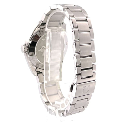 Rückansicht der Omega Seamaster Aqua Terra Quartz 38,5 mm 231.10.39.60.06.001 mit Edelstahlarmband und poliertem Gehäuse.