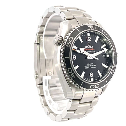 Omega Seamaster Planet Ocean 600m Co-Axial 42mm Edelstahl Uhr mit schwarzem Zifferblatt, grauer Lünette und Edelstahl Armband.