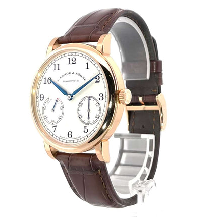 A. Lange & Söhne 1815 Auf/Ab Armbanduhr in 18kt Rotgold mit braunem Alligatorlederarmband und massiv silbernem Zifferblatt