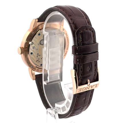 A. Lange & Söhne 1815 Auf-Ab 18kt Rotgold Herrenuhr mit braunem Alligatorlederband und goldener Schließe, Rückansicht