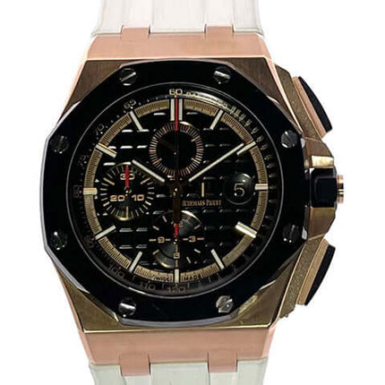 Audemars Piguet Royal Oak Offshore 26401RO.OO.A002CA.02 aus 2020, Roségoldgehäuse, weißes Kautschukband, schwarzes Zifferblatt.