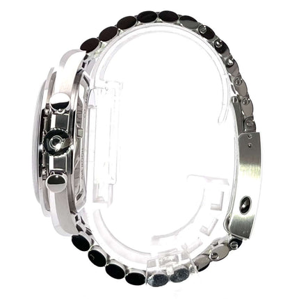 Seitenansicht der Omega Speedmaster Professional Moonwatch Ref. 310.30.42.50.01.002, Edelstahlarmband und Gehäuse.