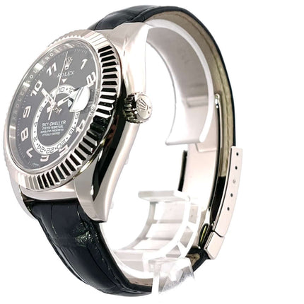 326139-schwarz-2017-100-3