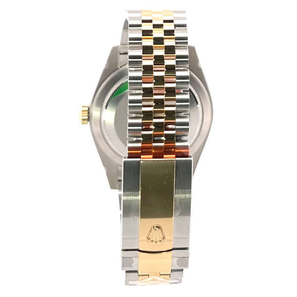 Rückansicht der Rolex Sky-Dweller 326933 mit Jubile-Armband aus Edelstahl und 18 kt Gelbgold mit Oysterclasp-Faltschließe.