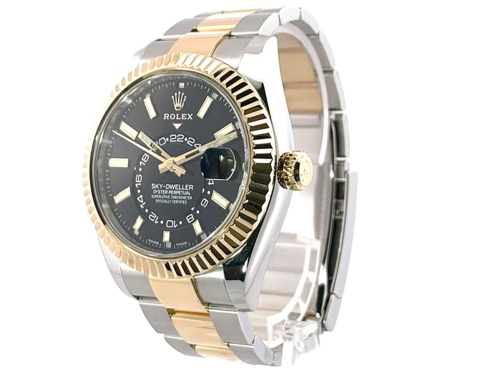 326933-schwarz-2020-3