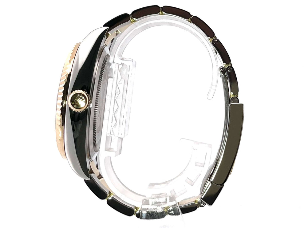 326933-schwarz-2020-5