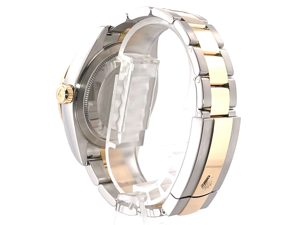 326933-schwarz-2020-7