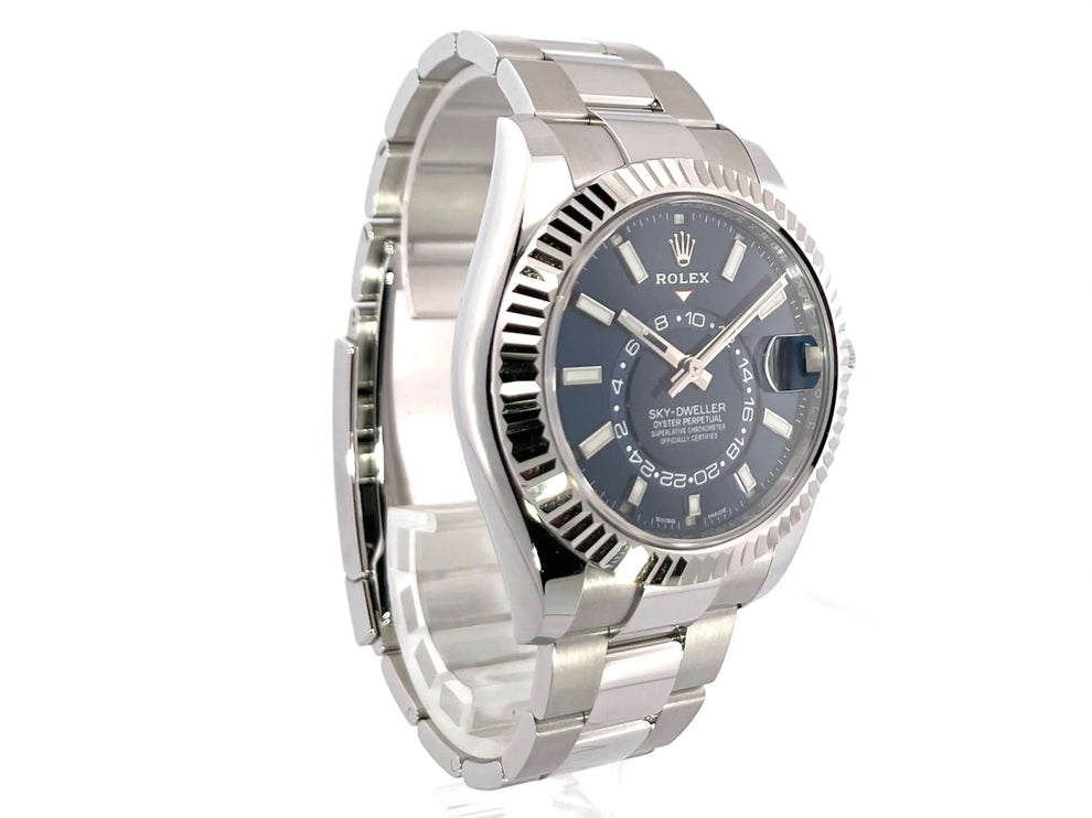 Rolex Sky-Dweller Ref. 326934, Edelstahl Weißgold, blaues Zifferblatt, 2019 ungetragen, Leuchtzeiger, Oyster-Armband, 42 mm Gehäuse.