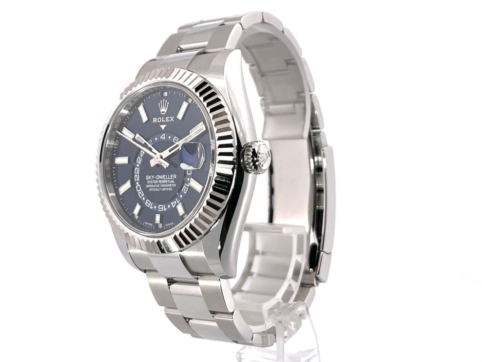 Rolex Sky-Dweller Edelstahl Weißgold 326934 Blau ungetragen, poliertes und satiniertes Edelstahlgehäuse, blaues Zifferblatt, Oyster-Armband