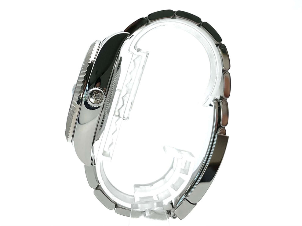 326934-2019-schwarz-100-4