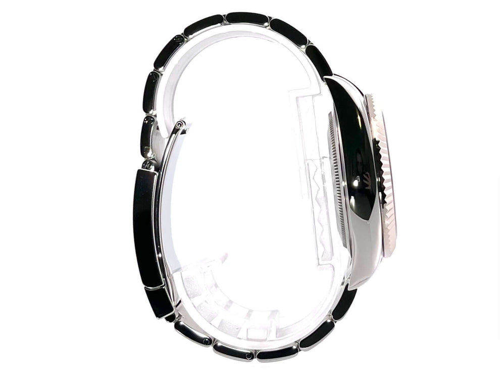 Seitenansicht Rolex Sky-Dweller Edelstahl Weißgold 326934 mit Oyster-Armband und blauem Zifferblatt