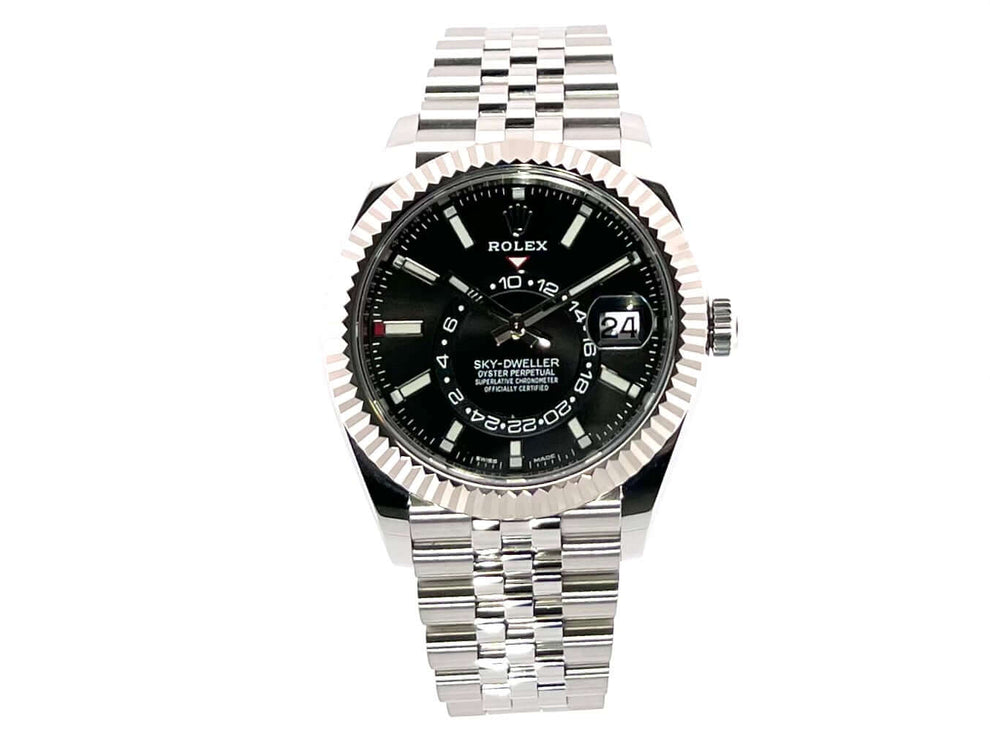 Rolex Sky-Dweller Edelstahl/Weißgold Ref. 326934 Uhr mit schwarzem Zifferblatt und Jubile-Band, Modell aus dem Jahr 2021.