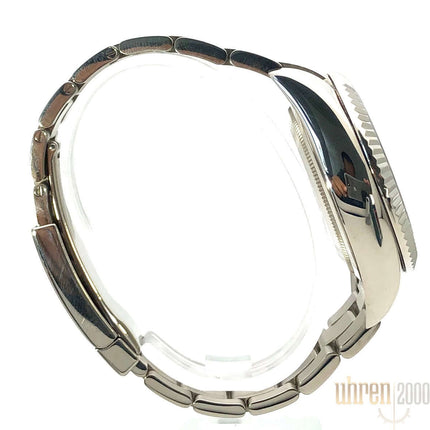 326939-schwarz-2014-325-5