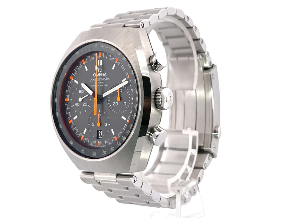 Omega Speedmaster Mark II 327.10.43.50.06.001 aus Edelstahl, graues Zifferblatt, Chronograph, Armband Edelstahl, Leuchtindizes und Leuchtzeiger