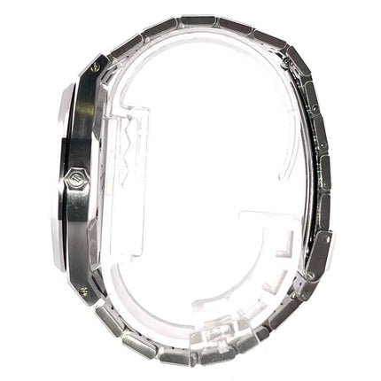 Seitenansicht der Audemars Piguet Royal Oak Ref. 4100ST mit poliertem und satiniertem Edelstahlgehäuse und Armband.