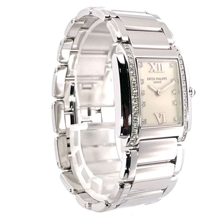 Patek Philippe Twenty-4 Edelstahl Ref. 4910/10A-011 mit Edelstahlband, Diamant besetztem Gehäuse und weißem Zifferblatt
