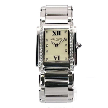 Patek Philippe Twenty-4 Edelstahl Ref. 4910/10A-011 mit Diamantindexen auf weißem Zifferblatt und Edelstahlband