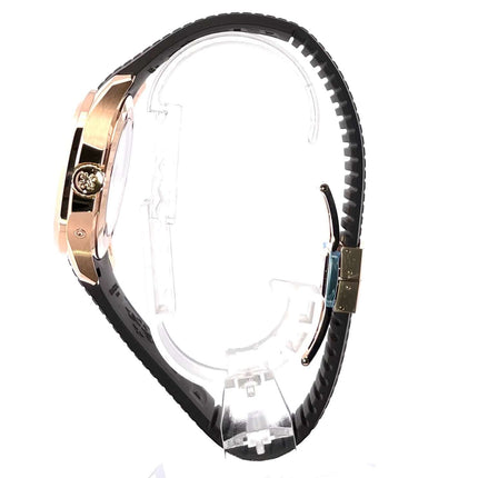 Patek Philippe Aquanaut Travel Time 5164R-001 Roségold, Seitenansicht mit braunem Kautschukband und Faltschließe