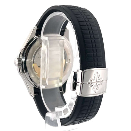 Patek Philippe Aquanaut 5167A-001 Rückansicht mit Edelstahlgehäuse und schwarzem Kautschukarmband.