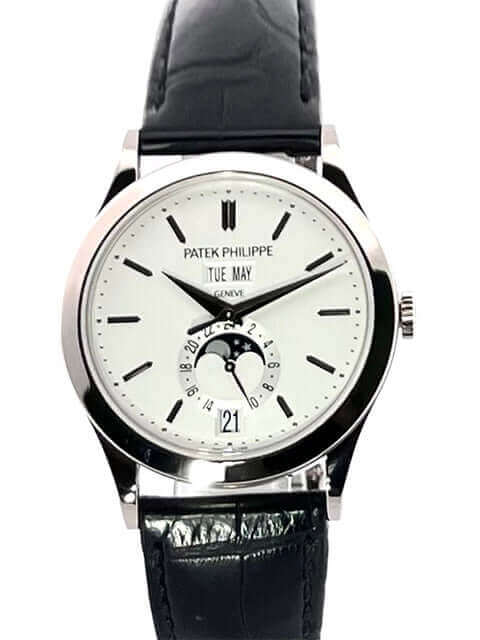 Patek Philippe Complications Annual Calendar Mondphase 5396G-011 mit Lederarmband und silberfarbenem Zifferblatt, 18 kt Weißgold Gehäuse.