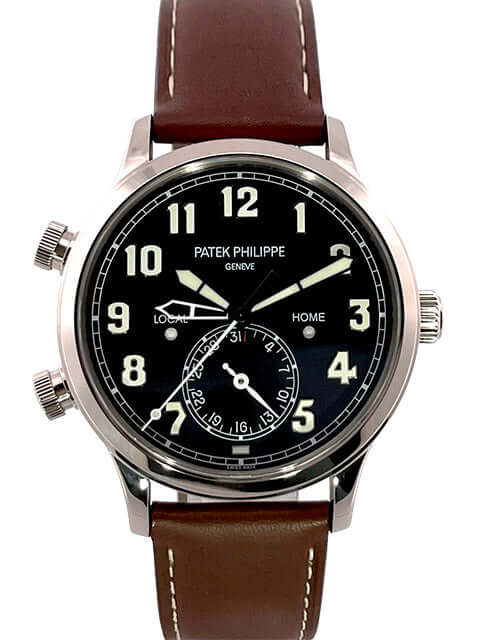 Patek Philippe Calatrava Pilot Travel Time Weißgold 5524G-001, braunes Lederarmband, blaues Zifferblatt mit arabischen Ziffern, Uhr aus 18 kt Weißgold