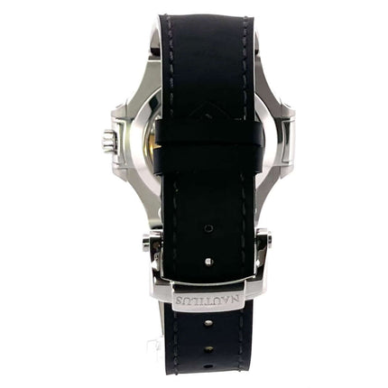 Rückansicht der Patek Philippe Nautilus 5726A-001 Annual Calendar Mondphase mit schwarzem Lederband und Edelstahlgehäuse.