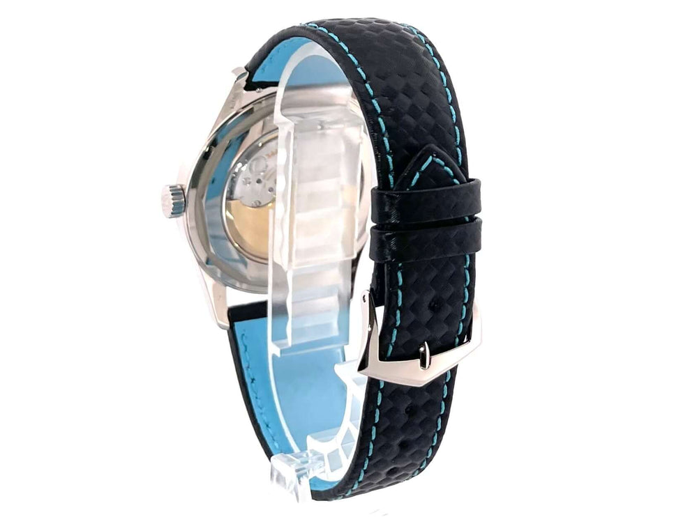 Rückansicht der Patek Philippe Calatrava Weißgold 6007G-011 mit schwarzem Lederarmband und 18 kt Weißgolddornschließe.