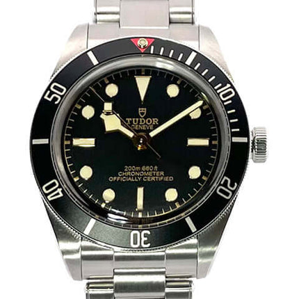 Tudor Heritage Black Bay Fifty-Eight 79030N-0001 aus Edelstahl mit schwarzem Zifferblatt und Lünette, Automatikuhrenwerk, 39 mm Gehäusedurchmesser.