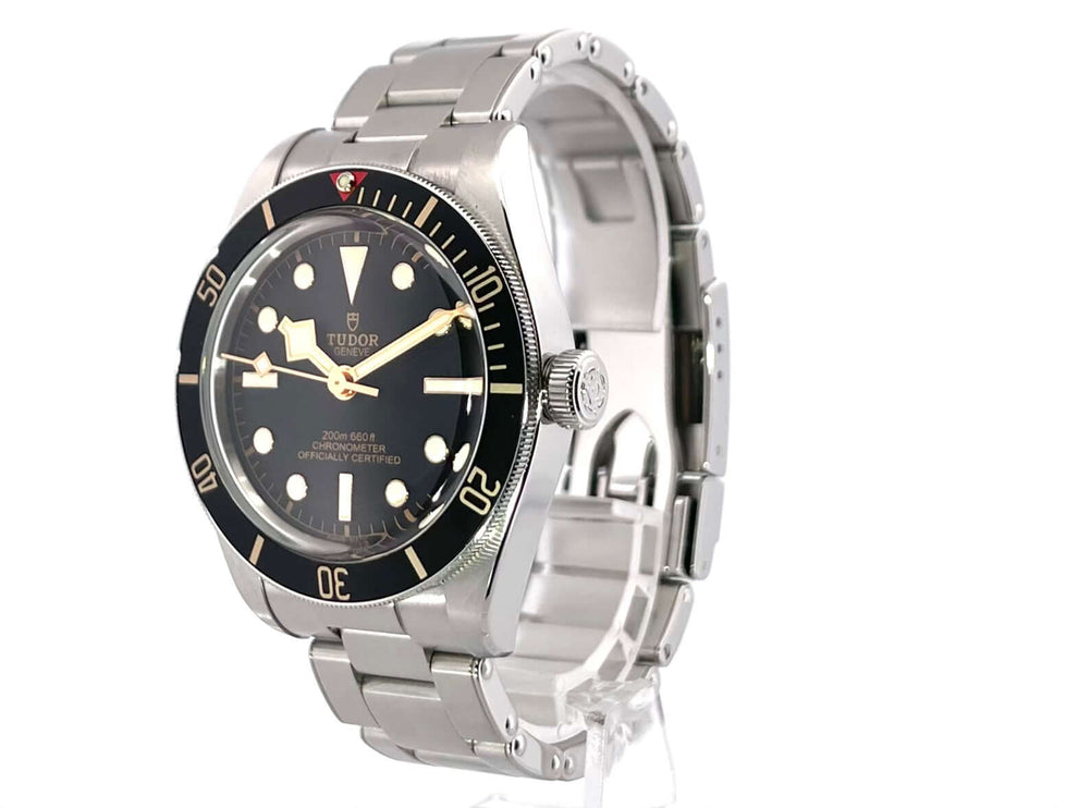 Tudor Heritage Black Bay Fifty-Eight 79030N-0001 Edelstahl Armbanduhr mit schwarzem Zifferblatt, Leuchtzeiger und einseitig drehbarer Lünette.