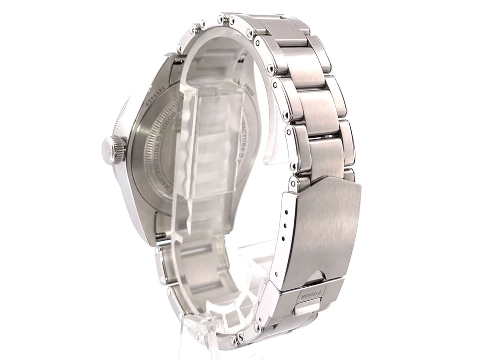 Rückseite der Tudor Heritage Black Bay Fifty-Eight 79030N-0001 mit Edelstahlband und Sicherheitsfaltschließe