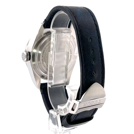 Rückansicht der Tudor Heritage Black Bay 79230B-0002 Uhr mit Lederarmband und Sicherheitsfaltschließe