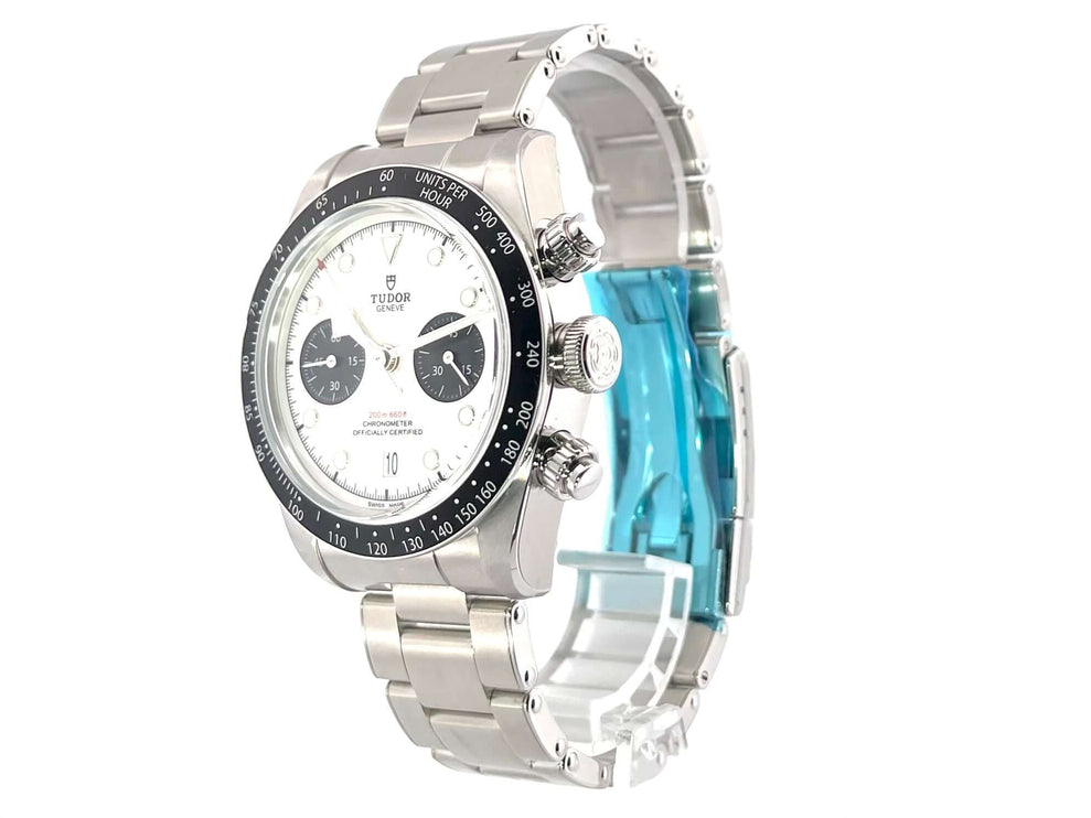 Tudor Heritage Black Bay Chrono 79360N-0002 aus Edelstahl mit weißem Zifferblatt und schwarzer Lünette, Seitenansicht