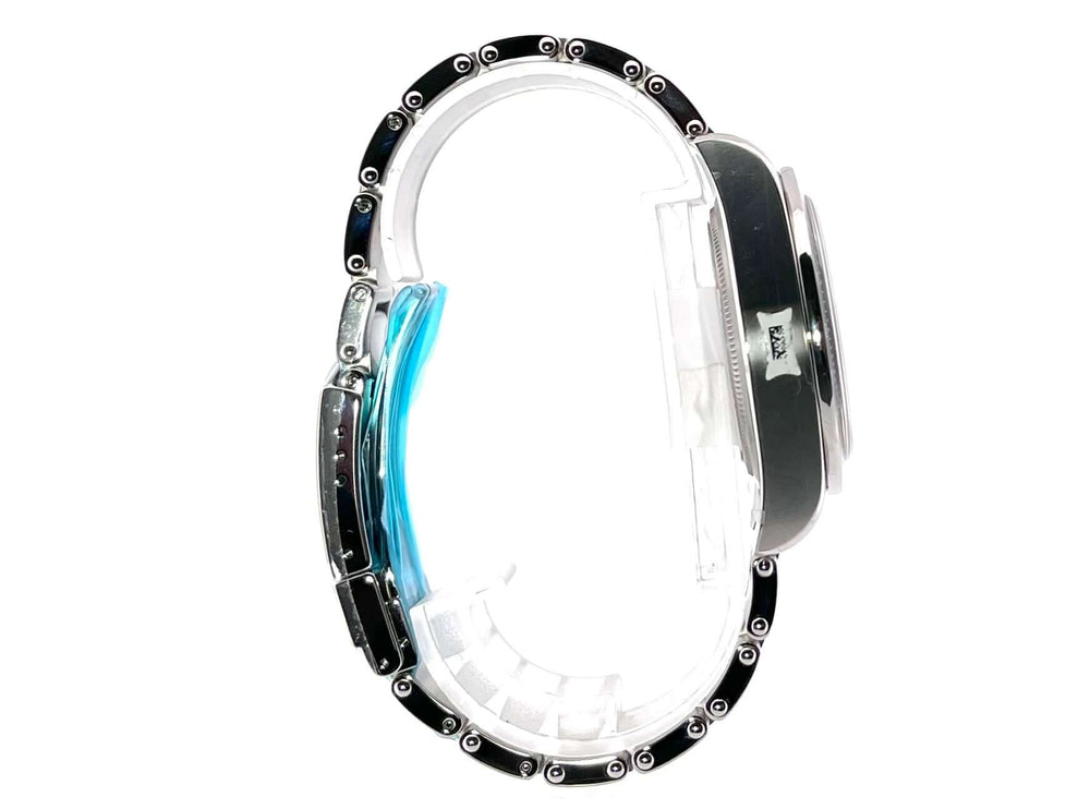 Profilansicht der Tudor Heritage Black Bay Chrono 79360N-0002, Edelstahlgehäuse und Band mit Faltschließe