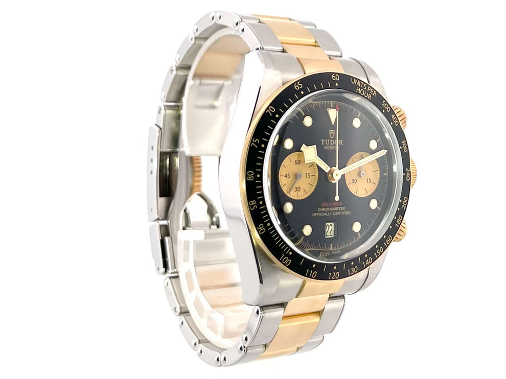 Tudor Heritage Black Bay Chrono 79363N-0001 Edelstahl Gelbgold Uhr mit schwarzem Zifferblatt und Leuchtindizes, 2020 Modell.