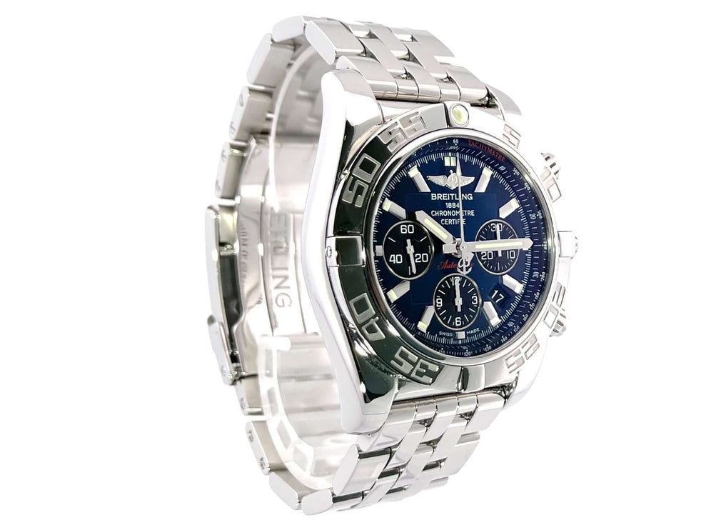 Breitling Chronomat 44 Ref. AB011012 Edelstahl-Armband, blaues Zifferblatt mit Leuchtziffern, drehbare Lünette, Edelstahluhr.