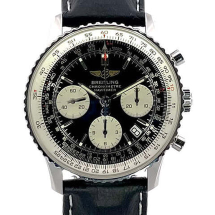 Breitling Navitimer Chronograph A23322 mit schwarzem Zifferblatt, Edelstahlgehäuse, schwarzem Lederband und drehbarer Lünette